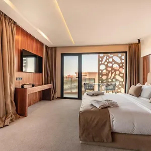 Hotel Longue Vie