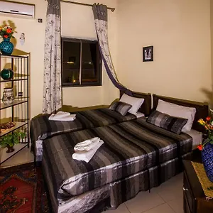 Amira Et Hotel
